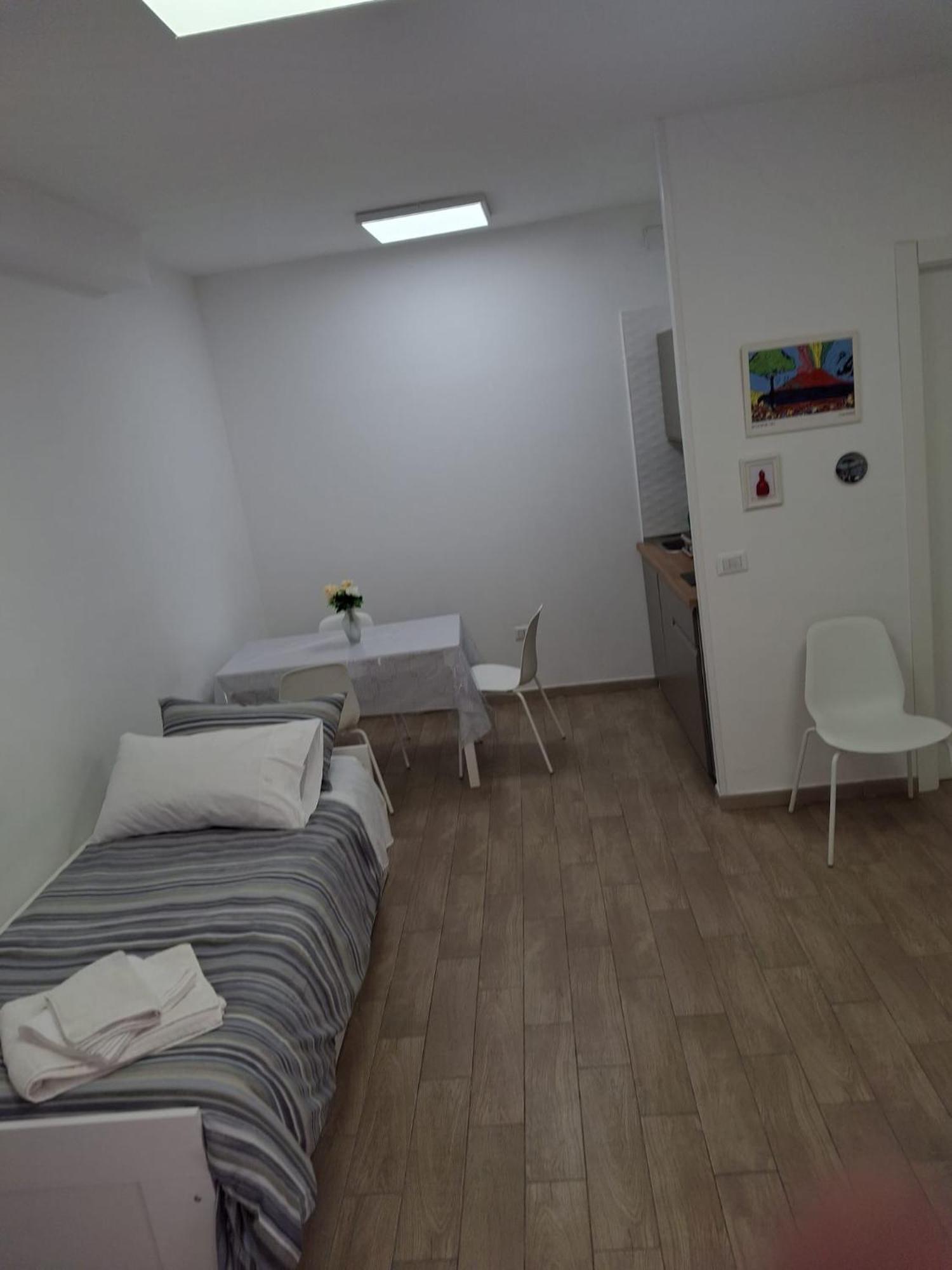 Salvatore Tommasi 43 Centro Storico Napoli Esterno foto